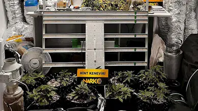 Ayvalık'ta uyuşturucu imalathanesine dönen eve operasyon