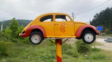 Geçen yıl sarı-kırmızıya boyanan Ovacuma vosvosunun rengi bu sene değişmedi