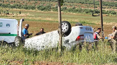 Şanlıurfa'da, takla atıp tarlaya devrilen otomobilin sürücüsü öldü