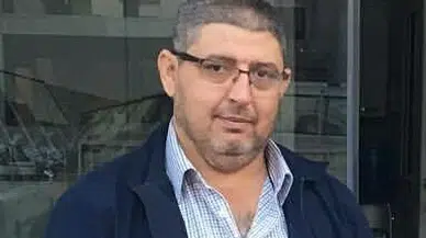 Anne ve babasını tabancayla öldürüp intihara kalkıştı