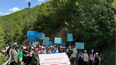 Artvin'de tütün ürünlerinin zararlarına dikkat çekmek için yürüyüş yapıldı