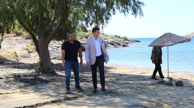 Bodrum'da plajlarda temizlik ve düzenleme çalışması