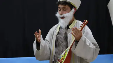 Bayburt'ta Dede Korkut Gösterileri Büyük İlgiyle Tamamlandı: Çocuklardan Dinleyin Projesi Kapanışını Şehit Sebahattin Bozo Ortaokulu'nda Yaptı