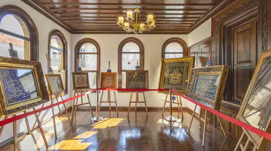 Yıldız Holding’in ‘Tarihin Akışında Meşhur Hattatlar’ sergisi Bursa’da ziyarete açıldı