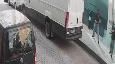 İstanbul-Fatih'te konuşmak için çağırdığı husumetlisini silahla vurdu o anlar kamerada