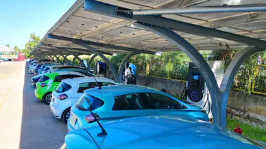Araç şarj istasyonları ile yeşil enerjiye destek