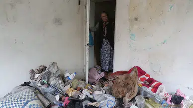 Mahkeme kararıyla çıkarabildiği kiracısı, daireyi çöpe eve çevirmiş