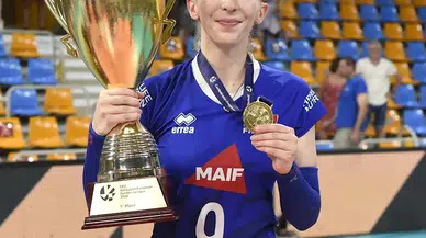 Aydın file üçüncü yabancıyı aldı