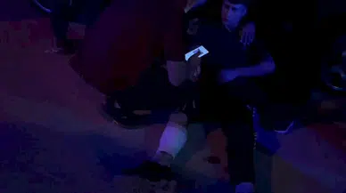 Bursa’da baba-oğul akrabaları tarafından darbedilip, tabancayla vuruldu