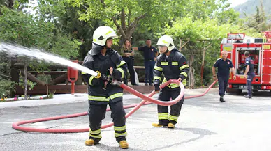 Muğla'da geleceğin itfaiyecilerine uygulamalı eğitim