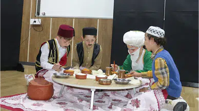 Of Bilim Sanat Merkezi öğrencileri tiyatro oyunu sahneledi