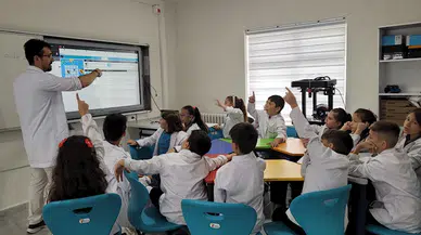 Öğrenciler Fahrettin Ulusoy Bilim Atölye Evi'nde bilimle buluşturuluyor