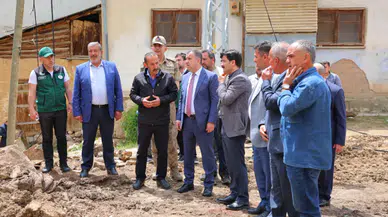 Bayburt Valisi Eldivan, Alapelit Köyü'nde Yangın Mağduru Ailenin Yanında: Başsağlığı Ziyareti ve Destek Vaadi