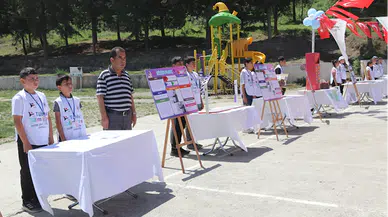 Taşova’da TÜBİTAK 4006 Bilim Fuarı açıldı