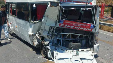 Midibüs, yolcu minibüsüne arkadan çarptı: 17 yaralı