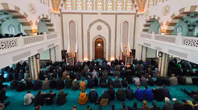 Rize Müftülüğü şehitlerimiz ve çay tarımı için Mevlid programı düzenledi