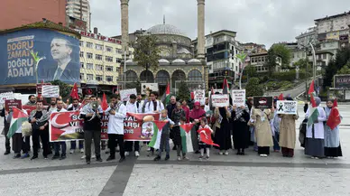 Rize'de sağlık çalışanları 25 haftadır "sessiz yürüyüş"le İsrail'i protesto ediyor
