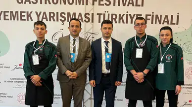 Rize'li öğrenciler Gastronomi Yemek Yarışması'nda birinicilikler elde ettiler