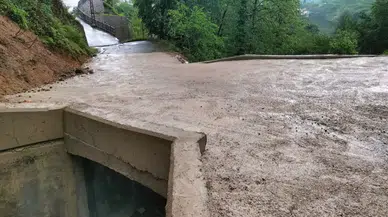 Güneysu Belediyesi mahallelerdeki çalışmalarına devam ediyor