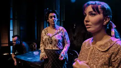 "Sırça Kümes" adlı tiyatro oyunu Rize'ye geliyor