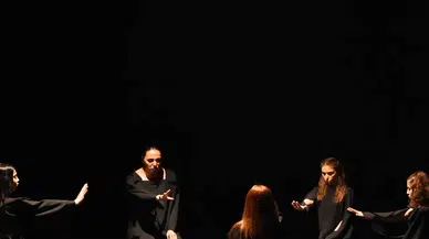 Trabzon'da "Mankurt" adlı oyun sahnelendi