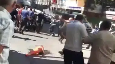 İstanbul - Bayrampaşa'da 'yol verme' kavgasına biber gazlı müdahale 