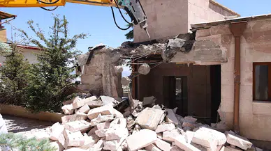 Kapadokya’da kaçak yapıların yıkımına yeniden başlandı