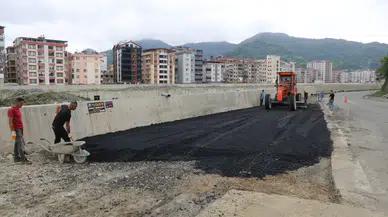 Arhavi Belediyesi, Kapisre Köprüsü Bölgesinde Yol Genişletme ve Asfaltlama Çalışmalarını Tamamladı