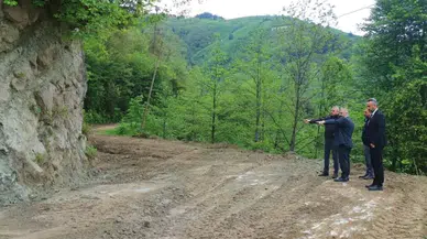 Arsin Belediyesi, Yol ve Çevre Düzenleme Çalışmalarına Hız Kesmeden Devam Ediyor