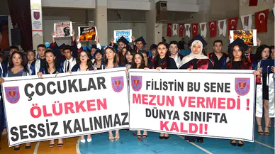 Karabük'te lise öğrencileri İsrail'in Gazze'ye yönelik saldırılarını protesto etti