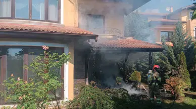 2 katlı villanın alt katı, yangında kullanılamaz hale geldi