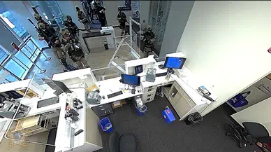 ABD’de keskin nişancının soyguncuyu vurduğu anların görüntüleri paylaşıldı