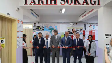 Ondokuzmayıs Anadolu Lisesi'nde "Tarih Sokağı" açıldı