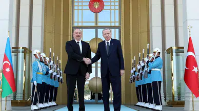 Cumhurbaşkanı Erdoğan, Azerbaycan Cumhurbaşkanı Aliyev ile görüştü (2)