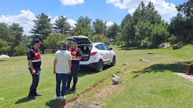 Boyabat'ta jandarma orman yangınlarına karşı vatandaşları uyarıyor 