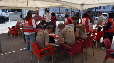 Ordu'da polisler Türk Kızılay'a kan bağışında bulundu