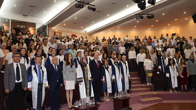 Başkan Durbay, CBÜ mezuniyet törenine katıldı