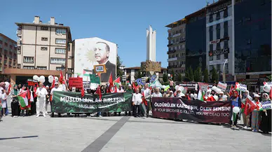 Rize'de öğretmen ve öğrenciler "sessiz yürüyüş"le İsrail'i protesto etti