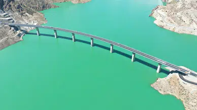 Yusufeli Merkez Viyadüğü trafiğe açıldı 