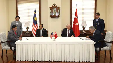 Bakan Güler, Malezyalı mevkidaşı ile bir araya geldi (2)