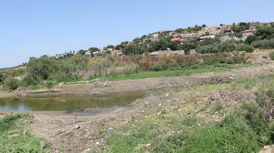 Büyük Menderes'in bir bölümü kurudu; kirlilik arttı