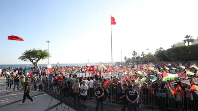 Mersin'de, İsrail'in Filistin'e yönelik saldırıları protesto edildi