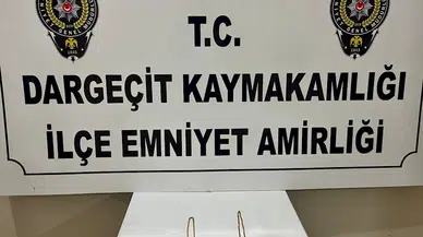 Kuyumcuları sahte altınla dolandıran 2 kadın şüpheli, suçüstü yakalandı