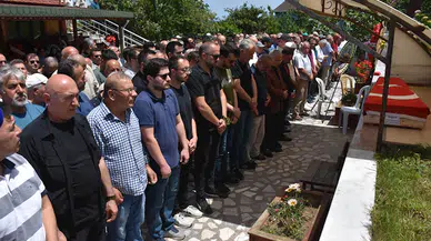 Sinop'taki kazada hayatını kaybeden doktorun cenazesi toprağa verildi