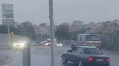 İstanbul- Üsküdar'da döner kavşakta drift kamerada 