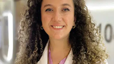 Yaz aylarında hamilelerin bol su tüketmesi dehidrasyon riskini azaltıyor