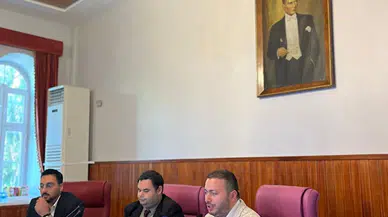 İstanbul - 10 üniversitenin akademisyenlerinden oluşan bilim kurulu deprem erken uyarı sistemi 'EDIS' için toplandı