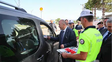 Tokat Valisi Hatipoğlu, trafik uygulmasına katıldı 