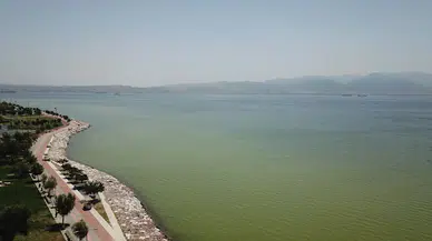 İzmir'de denizin rengi değişti / Ek Fotoğraflar