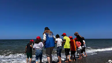 Alaçam'da minik öğrencilerin deniz görme isteği yerine getirildi